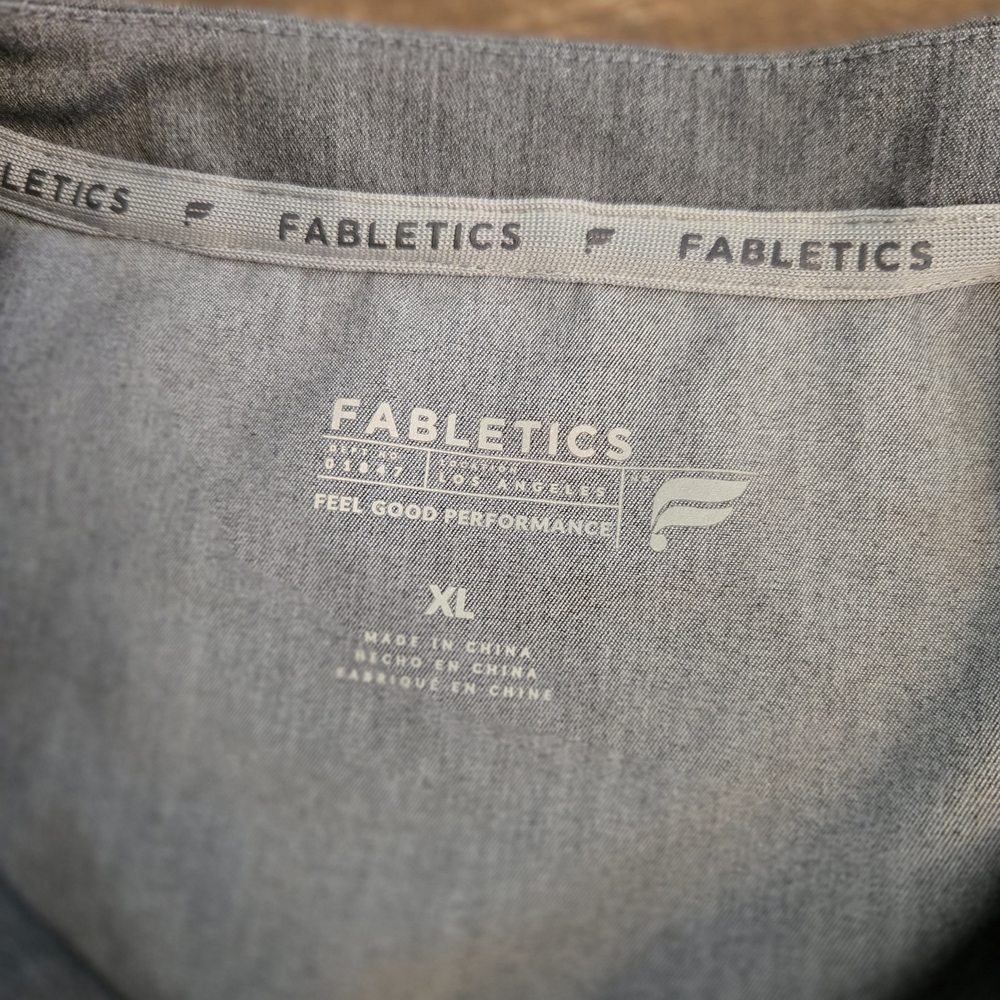 2 FABLETICS Men's Gray V-Neck Short Sleeve Tee SCRUB TOP - Picture 9 of 9